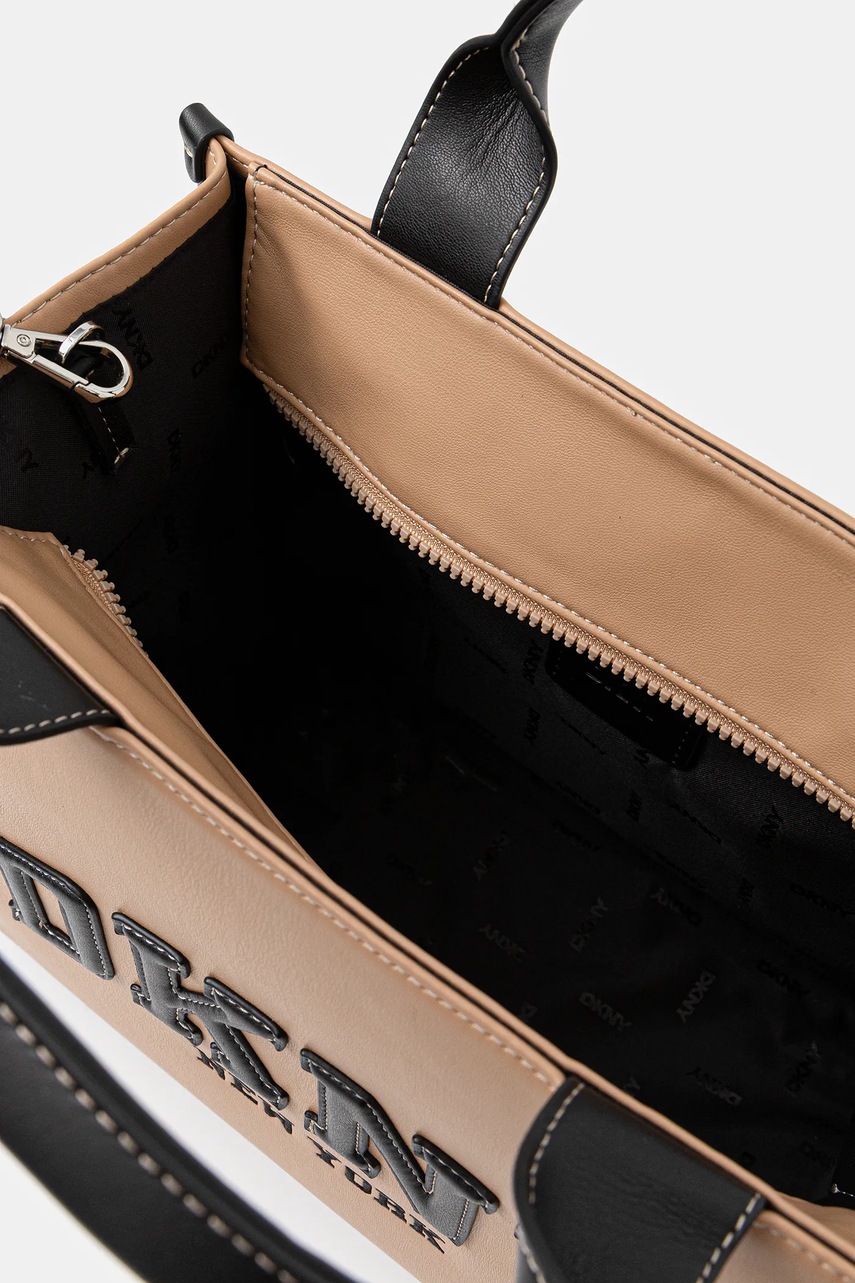 Τσάντα Dkny χρώμα: καφέ, R52AZR57 φωτογραφία