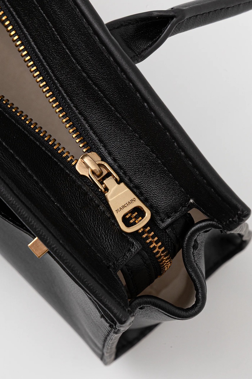 Δερμάτινη τσάντα Marciano by Guess χρώμα: μαύρο, 5BGZ22 7415A φωτογραφία