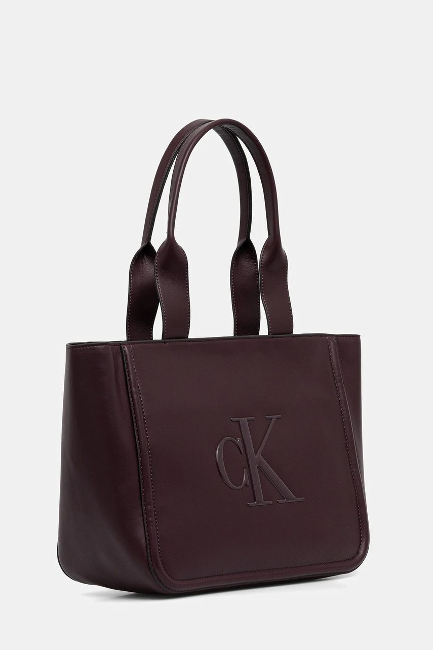 Сумочка Calvin Klein цвет коричневый LV04F3218G Сумочка Calvin Klein цвет коричневый LV04F3218G