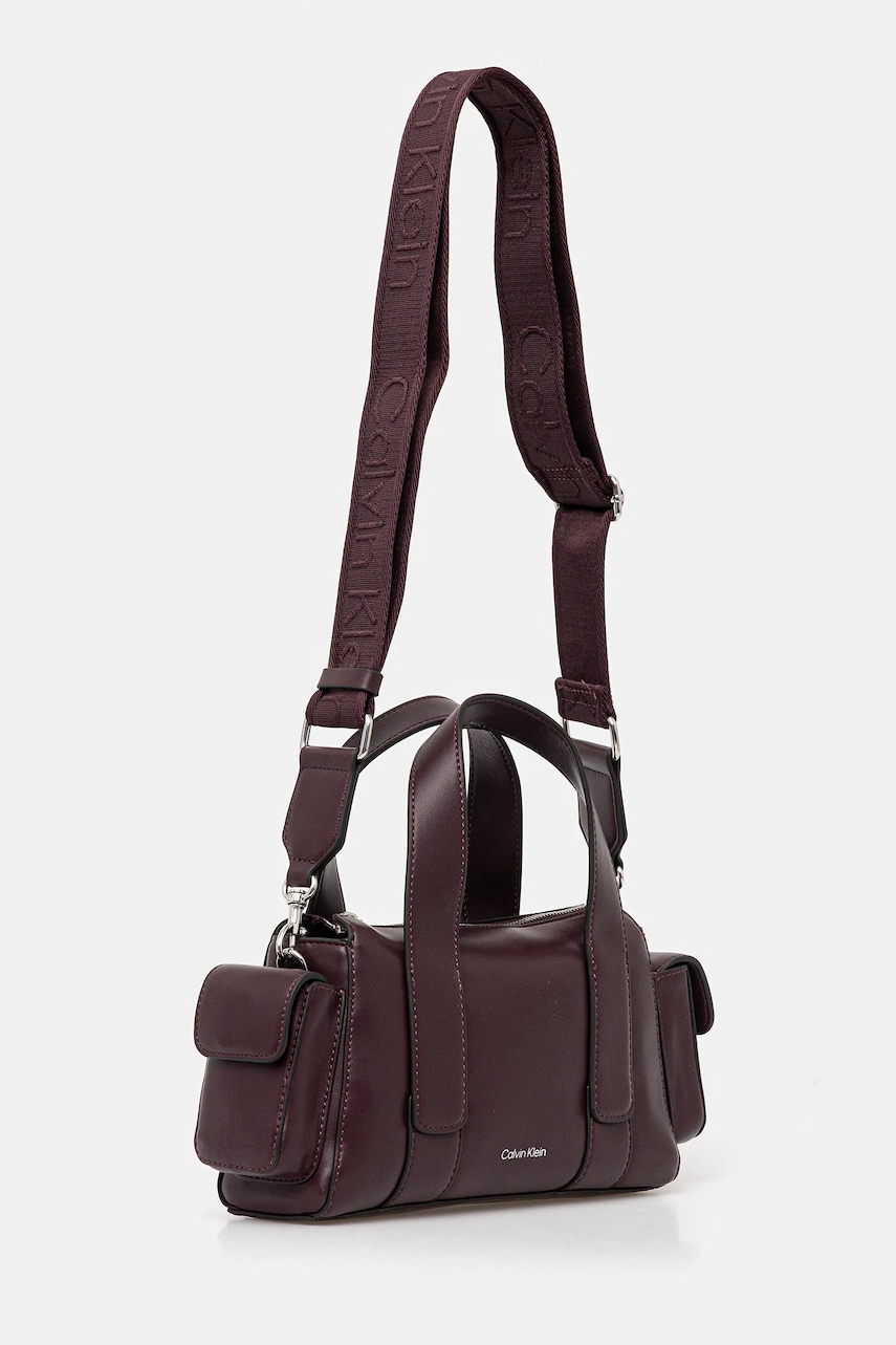 Сумочка Calvin Klein цвет фиолетовый LV04F3291G Сумочка Calvin Klein цвет фиолетовый LV04F3291G