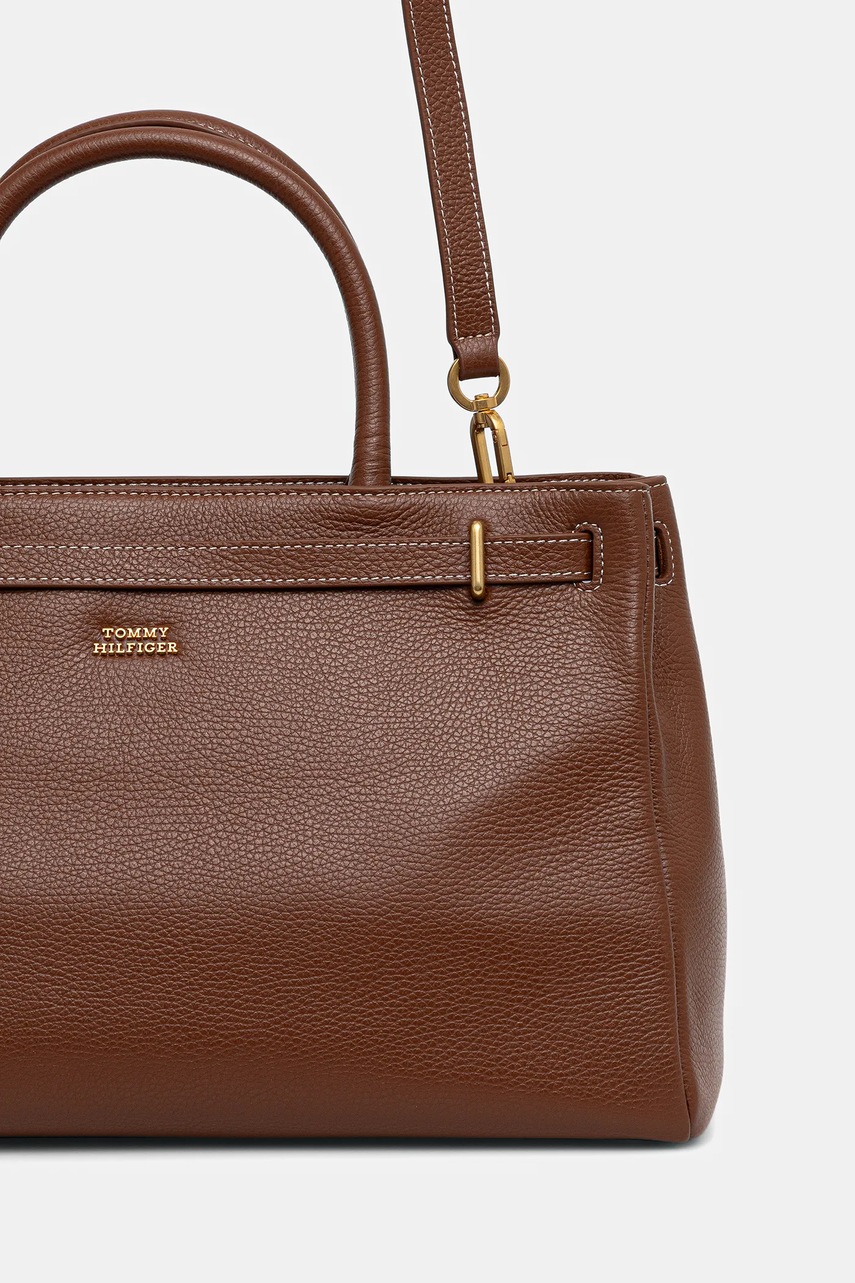 Δερμάτινη τσάντα Tommy Hilfiger χρώμα: καφέ, AW0AW17925 φωτογραφία