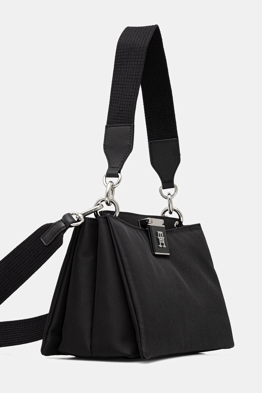 Сумочка Tommy Hilfiger цвет чёрный AW0AW18200