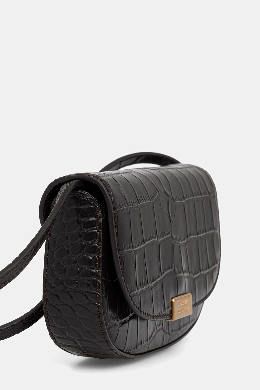 Кожаная сумочка Tommy Hilfiger цвет коричневый AW0AW18203 Кожаная сумочка Tommy Hilfiger цвет коричневый AW0AW18203