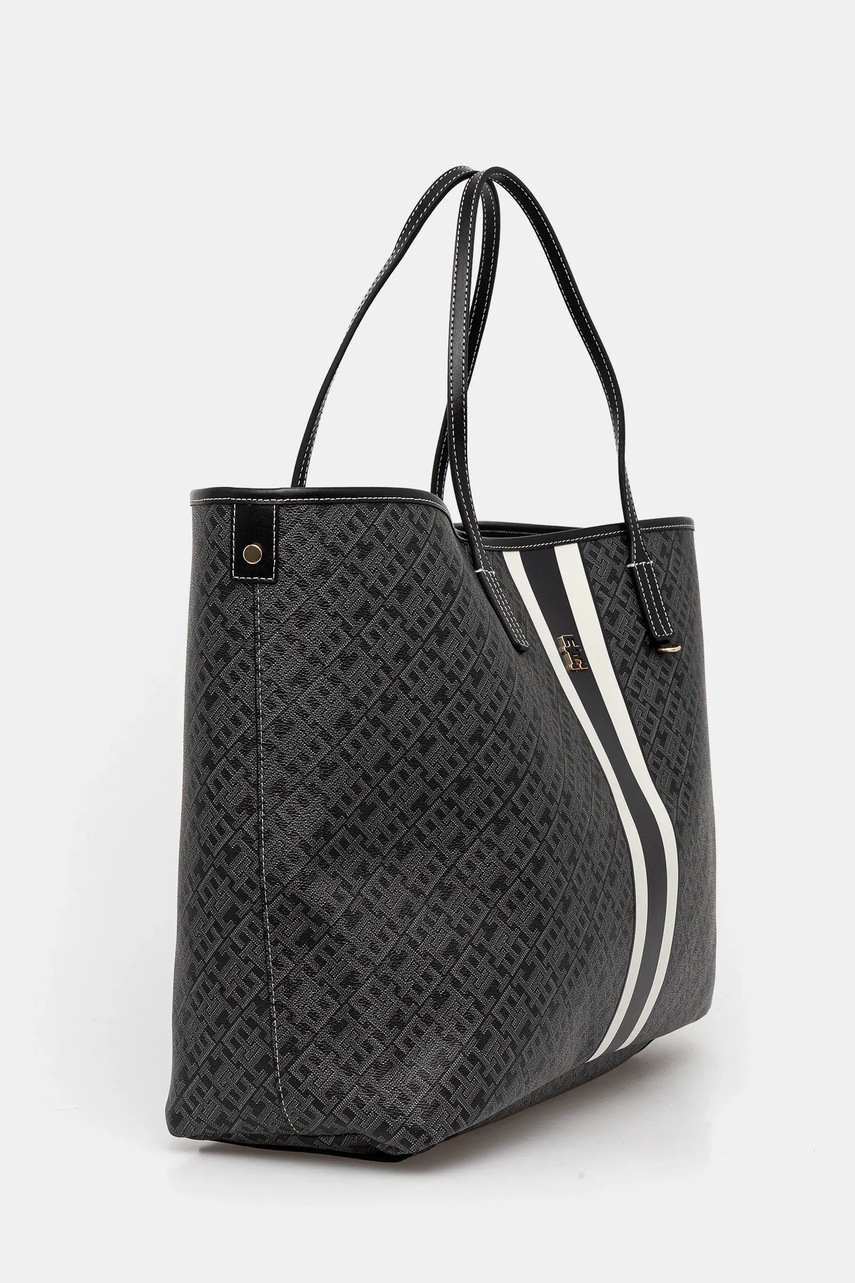 Сумочка Tommy Hilfiger цвет чёрный AW0AW17697