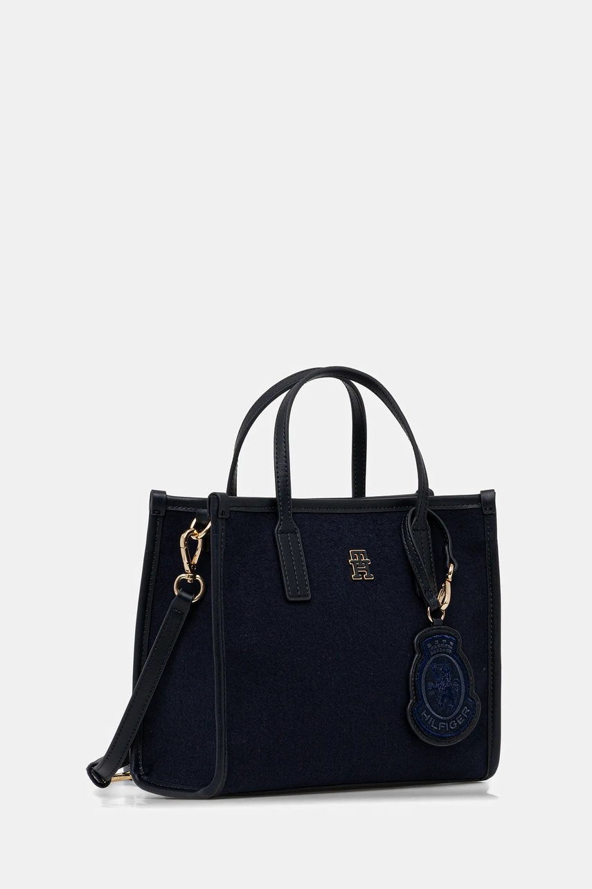 Сумочка Tommy Hilfiger цвет синий AW0AW17852
