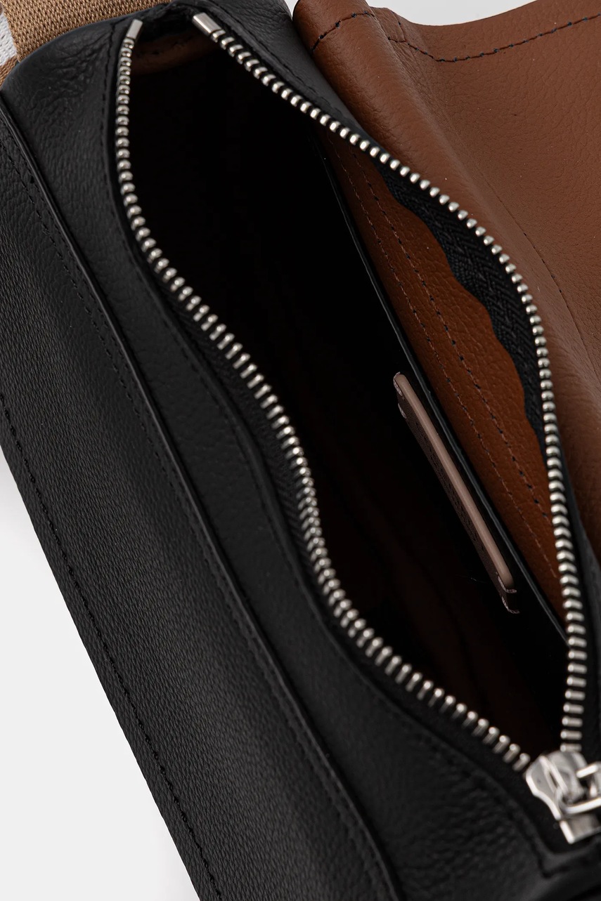 Δερμάτινη τσάντα Coccinelle RAQUEL χρώμα: μαύρο, E1.SQ0.15.03.01 φωτογραφία