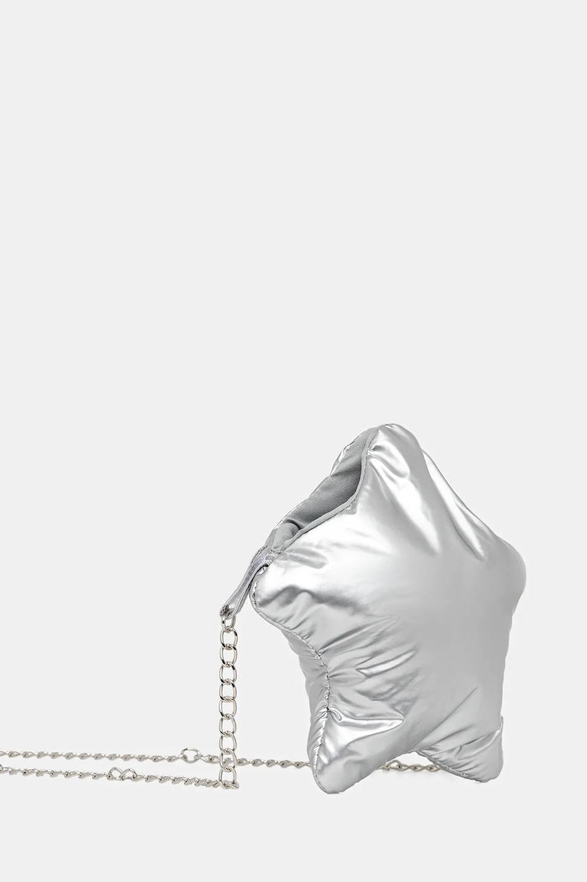 Детская сумочка United Colors of Benetton цвет серебрянный 6K0ZGY00V Детская сумочка United Colors of Benetton цвет серебрянный 6K0ZGY00V