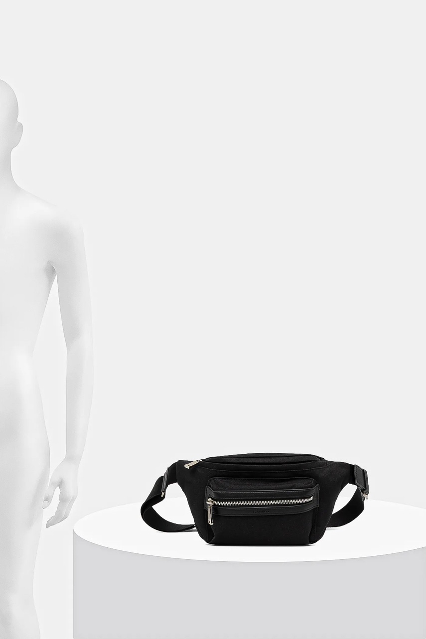 Τσάντα φάκελος Calvin Klein χρώμα: μαύρο, LV04D3073G φωτογραφία