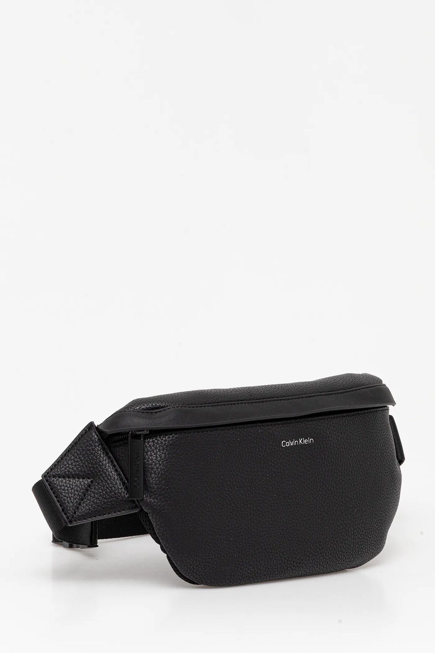 Сумка на пояс Calvin Klein цвет чёрный LV04D3184G