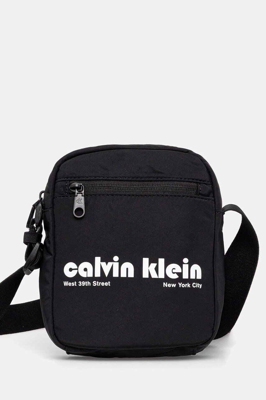 Levně Taštička Calvin Klein černá barva, LV04G3180G