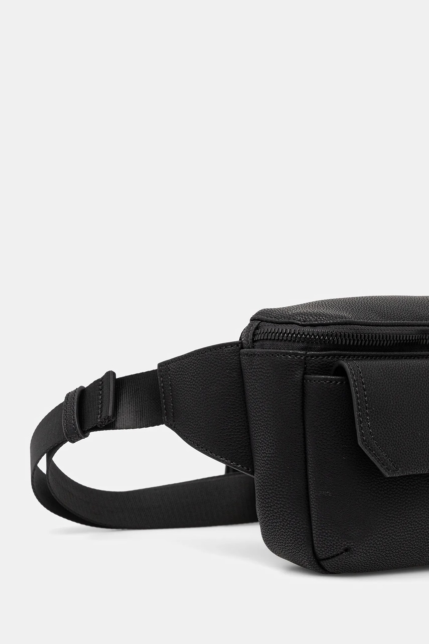 Сумка на пояс Armani Exchange цвет чёрный XM001638 AF17090