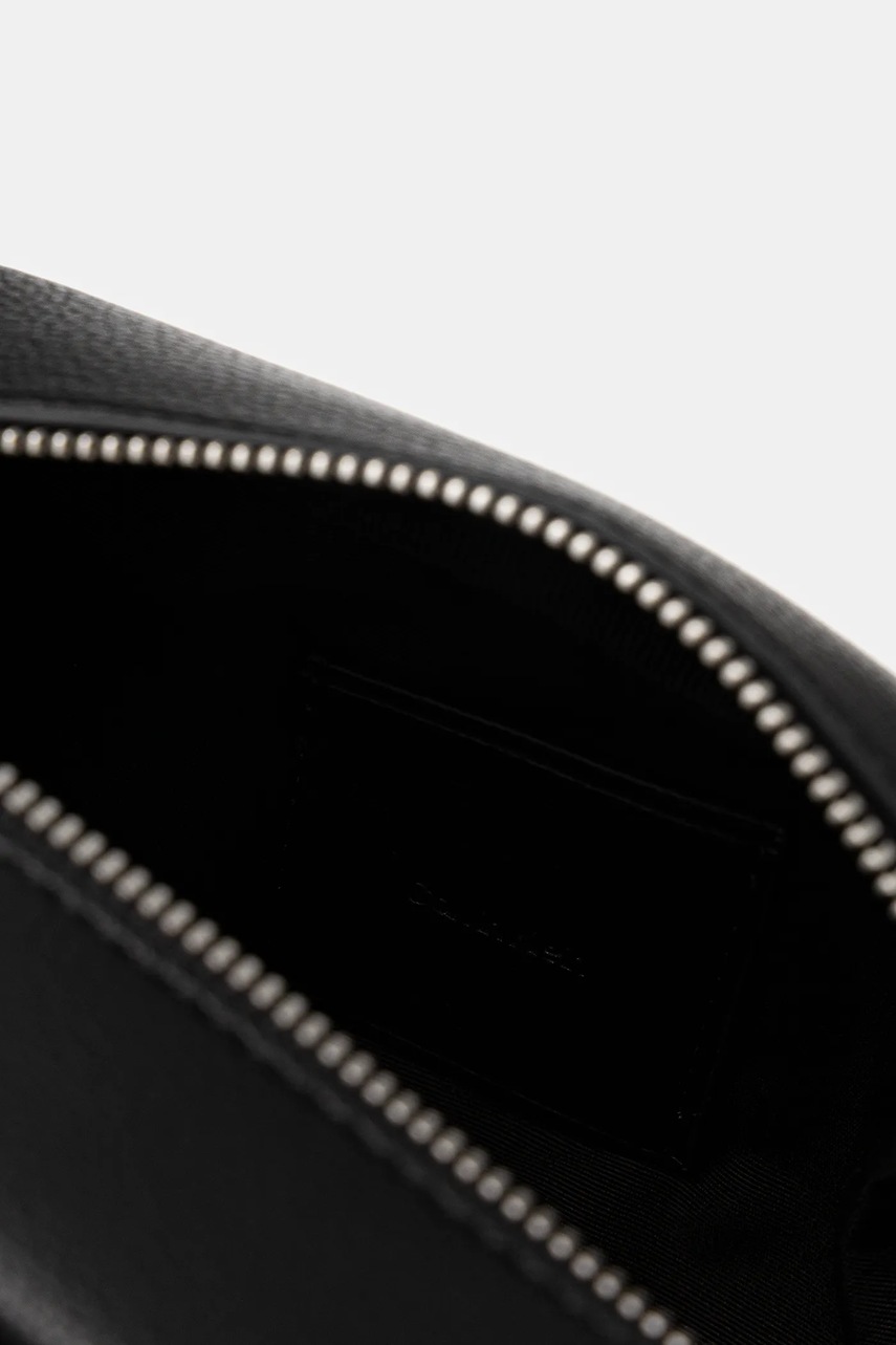 Νεσεσέρ καλλυντικών Calvin Klein χρώμα: μαύρο, LV04D1090G φωτογραφία