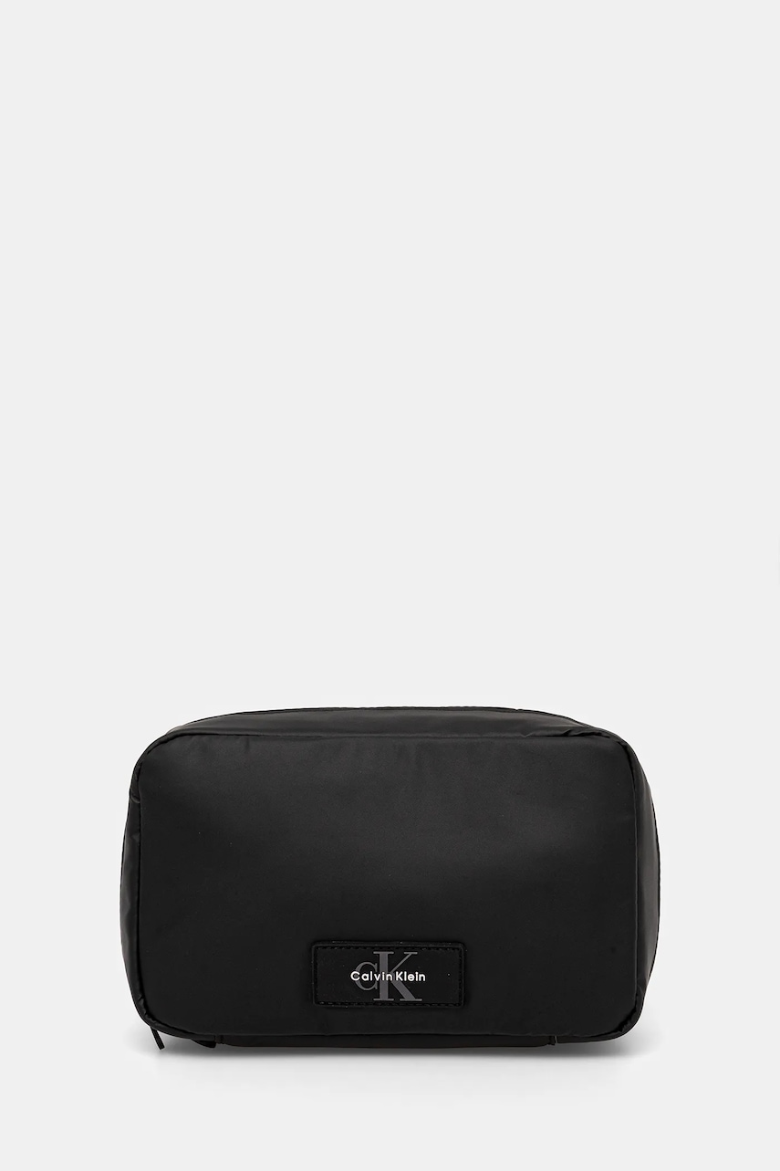 Levně Kosmetická taška Calvin Klein černá barva, LV04D1135G