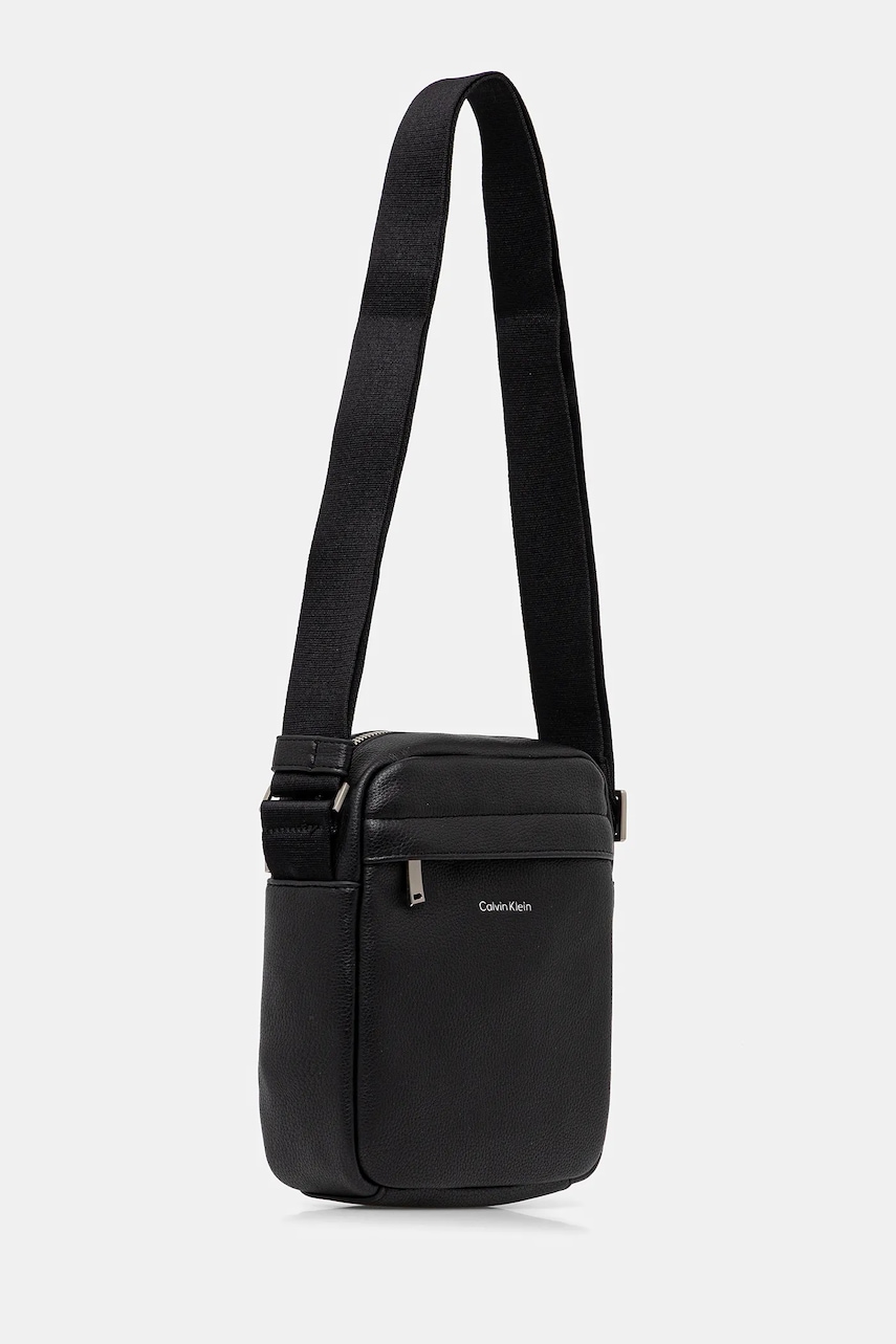 Сумка Calvin Klein цвет чёрный LV04D3160G Сумка Calvin Klein цвет чёрный LV04D3160G