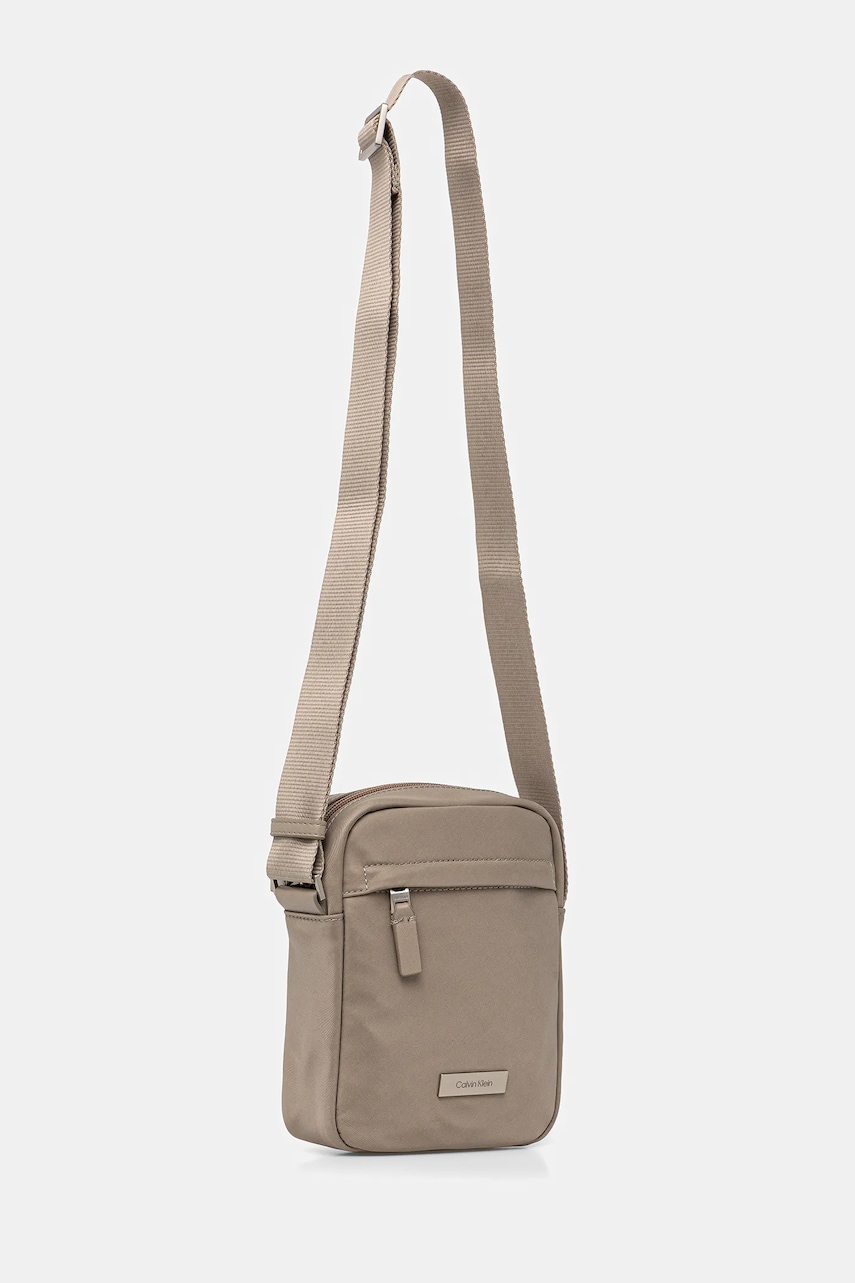 Сумка Calvin Klein цвет зелёный LV04D3180G Сумка Calvin Klein цвет зелёный LV04D3180G