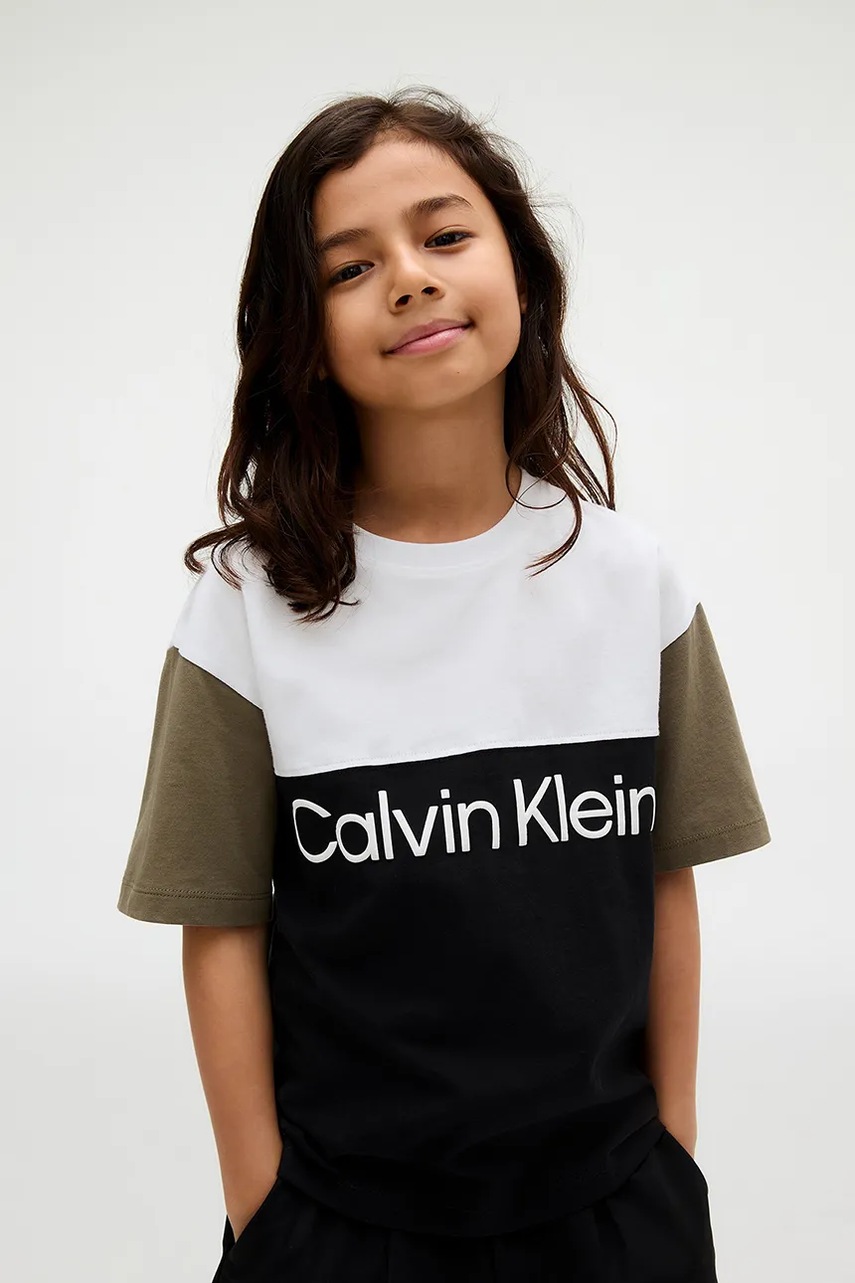 

Детска памучна тениска Calvin Klein Jeans, Черен