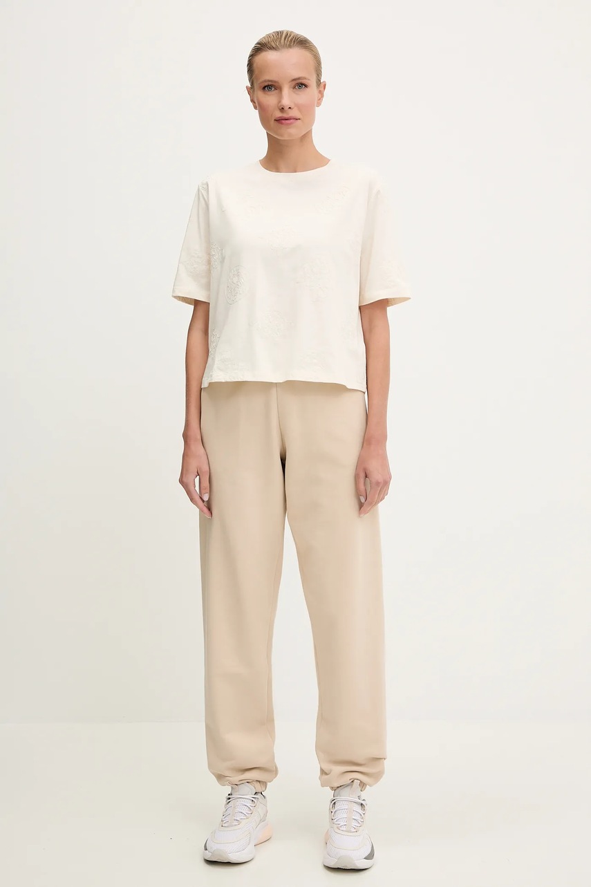 Хлопковая футболка Guess PEONY цвет бежевый V5YI10 I3Z14 Хлопковая футболка Guess PEONY цвет бежевый V5YI10 I3Z14