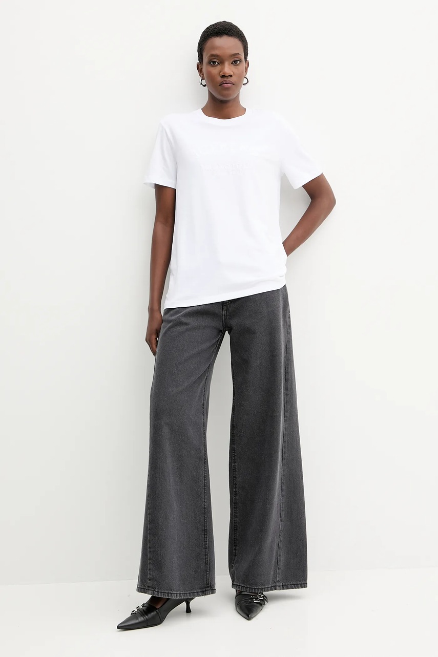 Хлопковая футболка Iceberg цвет белый F021 6327 Хлопковая футболка Iceberg цвет белый F021 6327