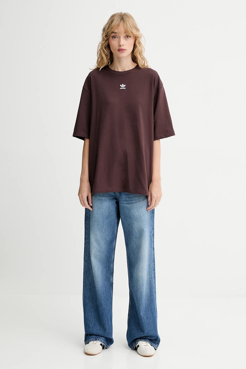 Хлопковая футболка adidas Originals Boyfriend Tee цвет коричневый KW1907