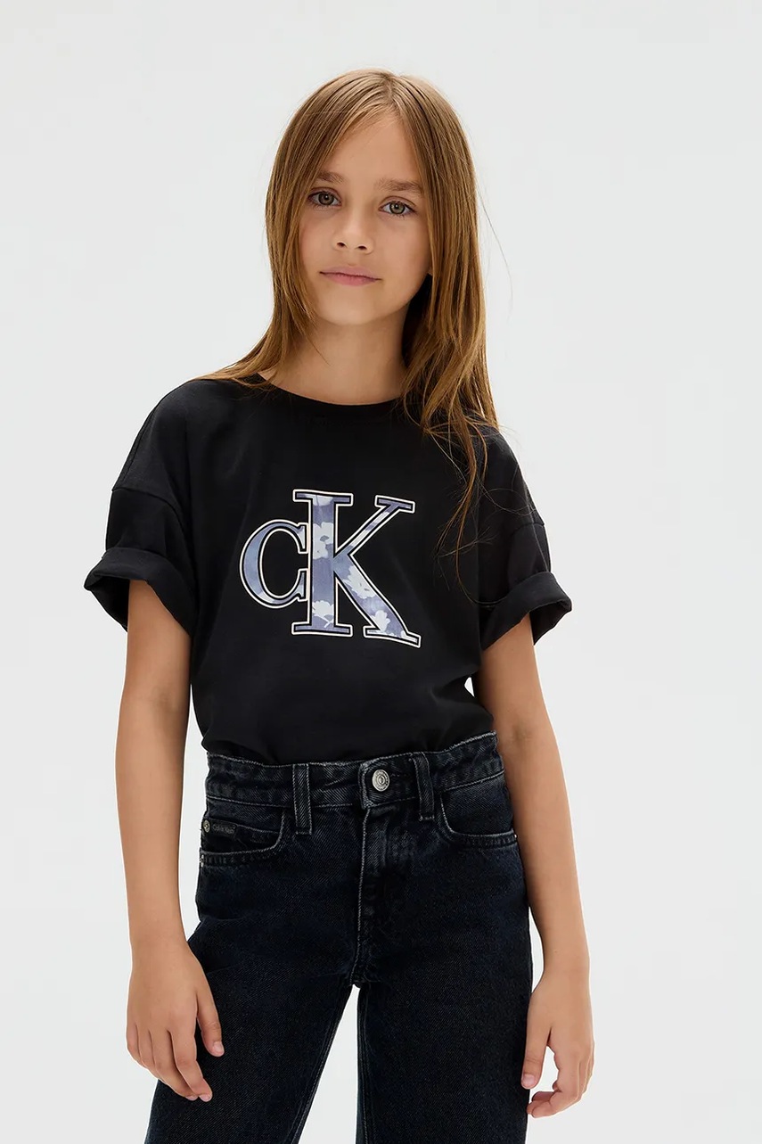 Levně Dětské bavlněné tričko Calvin Klein Jeans černá barva, IG0IG02975