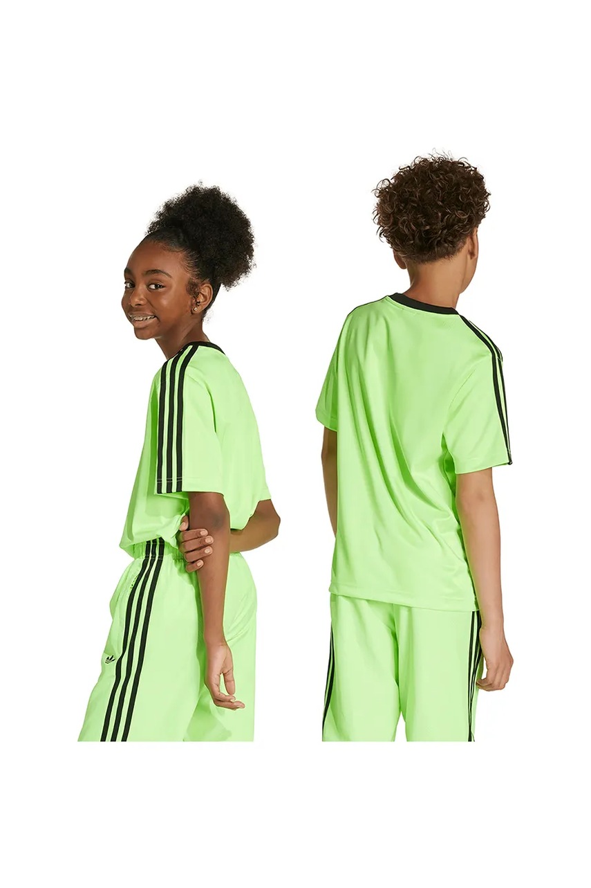 Детская футболка adidas Originals цвет зелёный с аппликацией JV8656