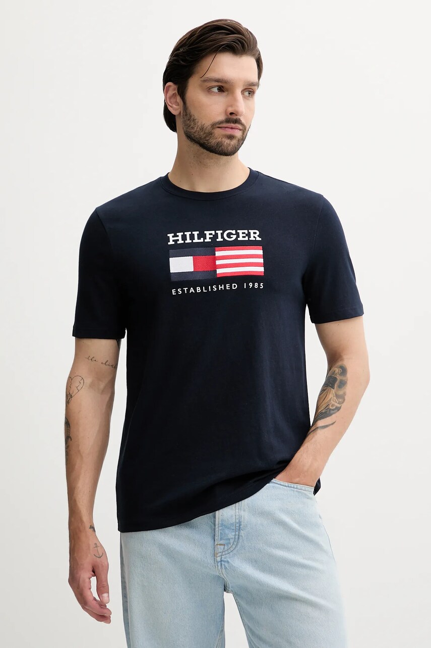 Levně Bavlněné tričko Tommy Hilfiger pánské, tmavomodrá barva, s potiskem, MW0MW39843