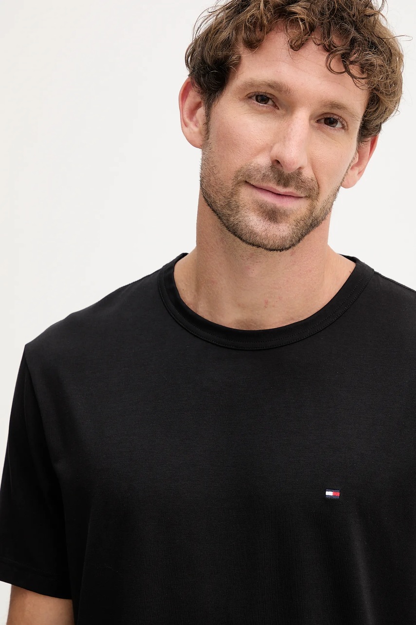 Μπλουζάκι Tommy Hilfiger χρώμα: μαύρο, MW0MW37313 φωτογραφία