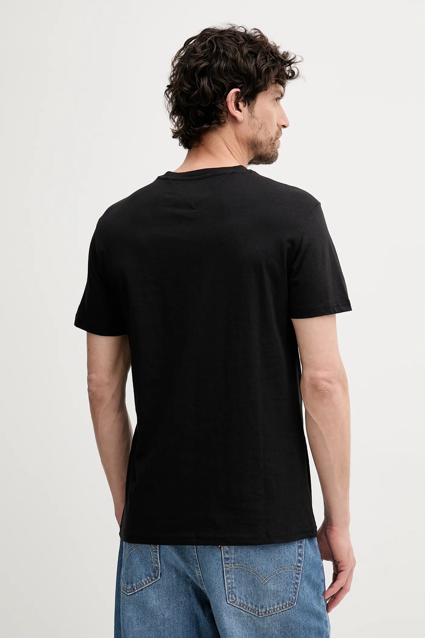 Хлопковая футболка Tommy Jeans цвет чёрный с принтом DM0DM21577
