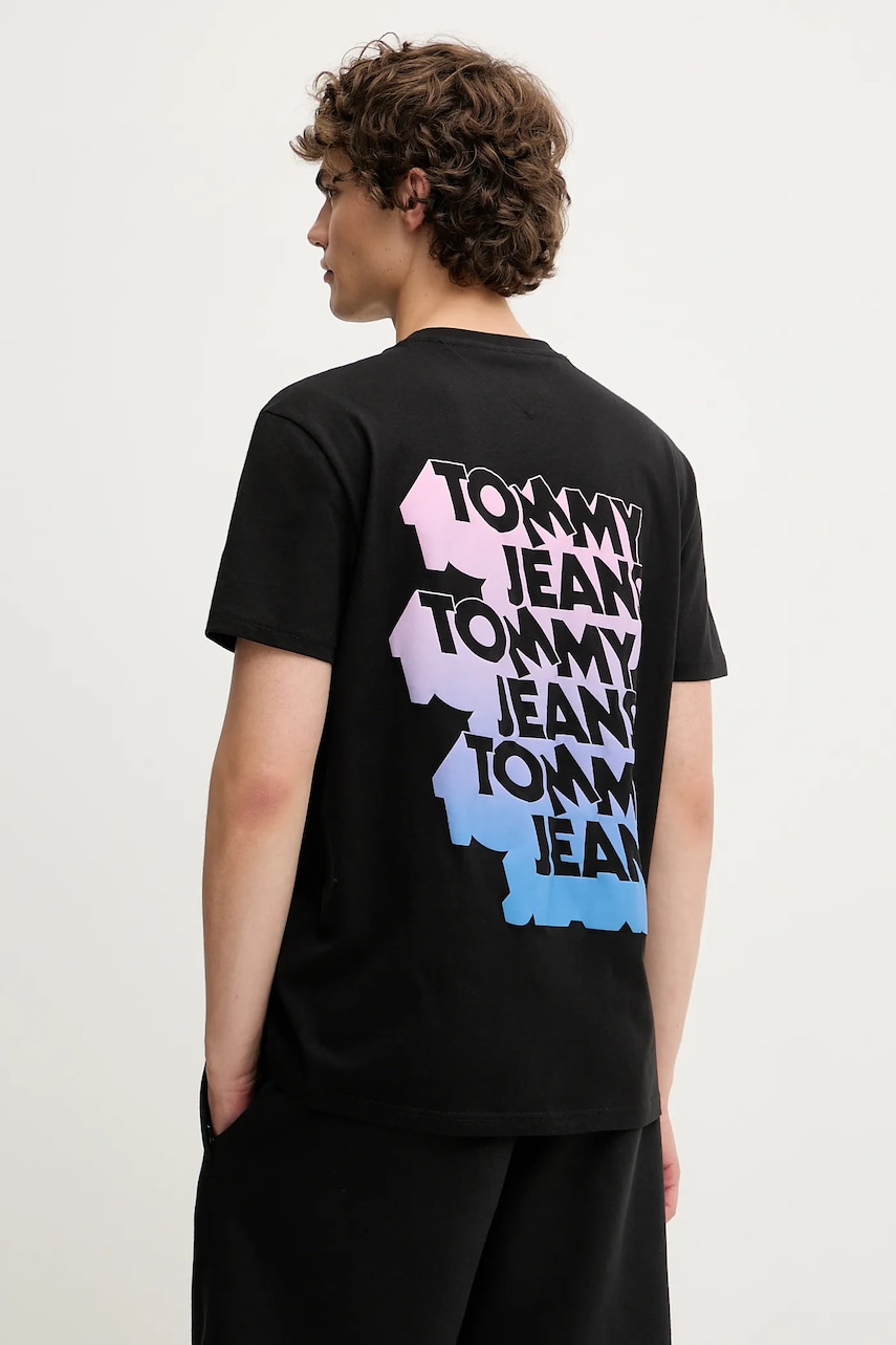 Levně Bavlněné tričko Tommy Jeans pánské, černá barva, s potiskem, DM0DM21589