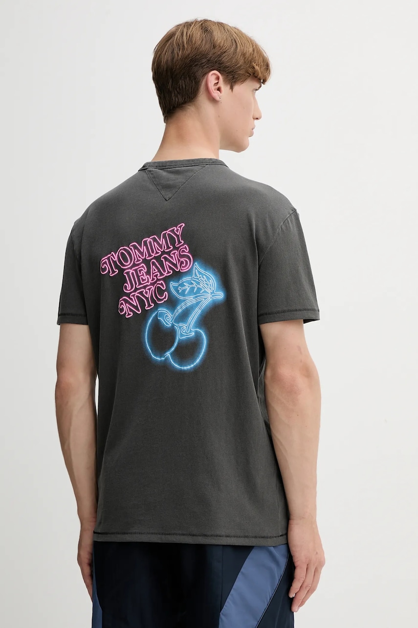Tommy Jeans tricou din bumbac culoarea gri, cu imprimeu, DM0DM21829