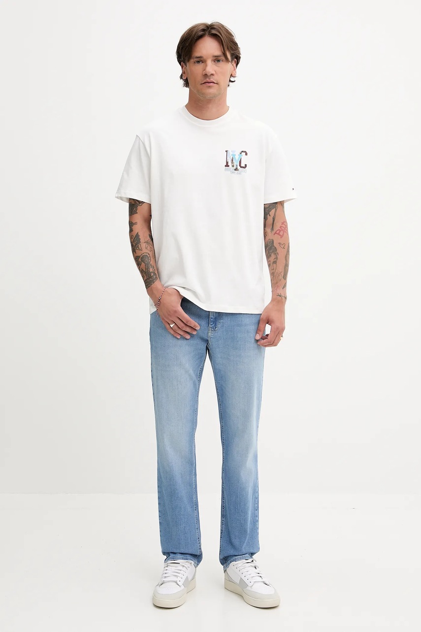 Хлопковая футболка Tommy Jeans цвет белый с принтом DM0DM21831