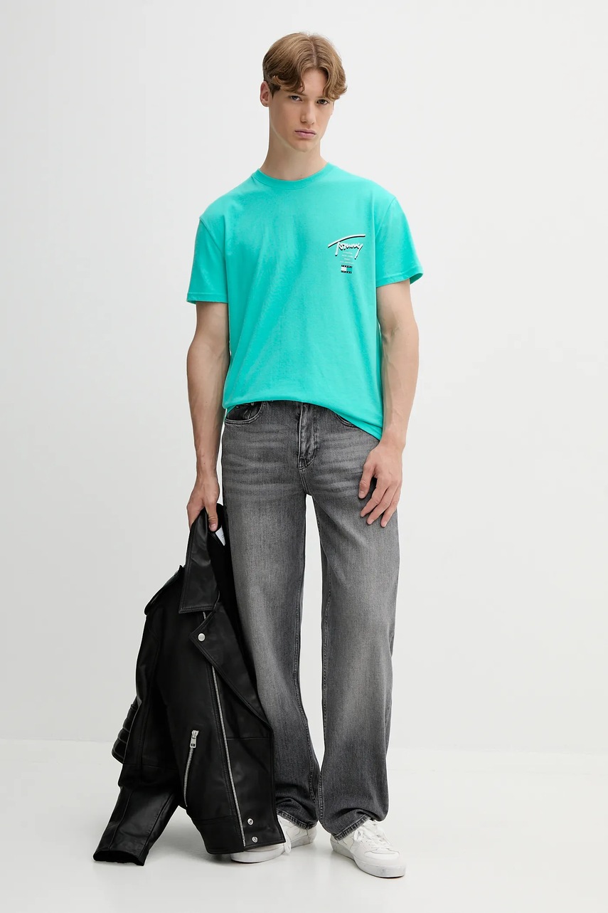 Хлопковая футболка Tommy Jeans цвет бирюзовый с принтом DM0DM21934