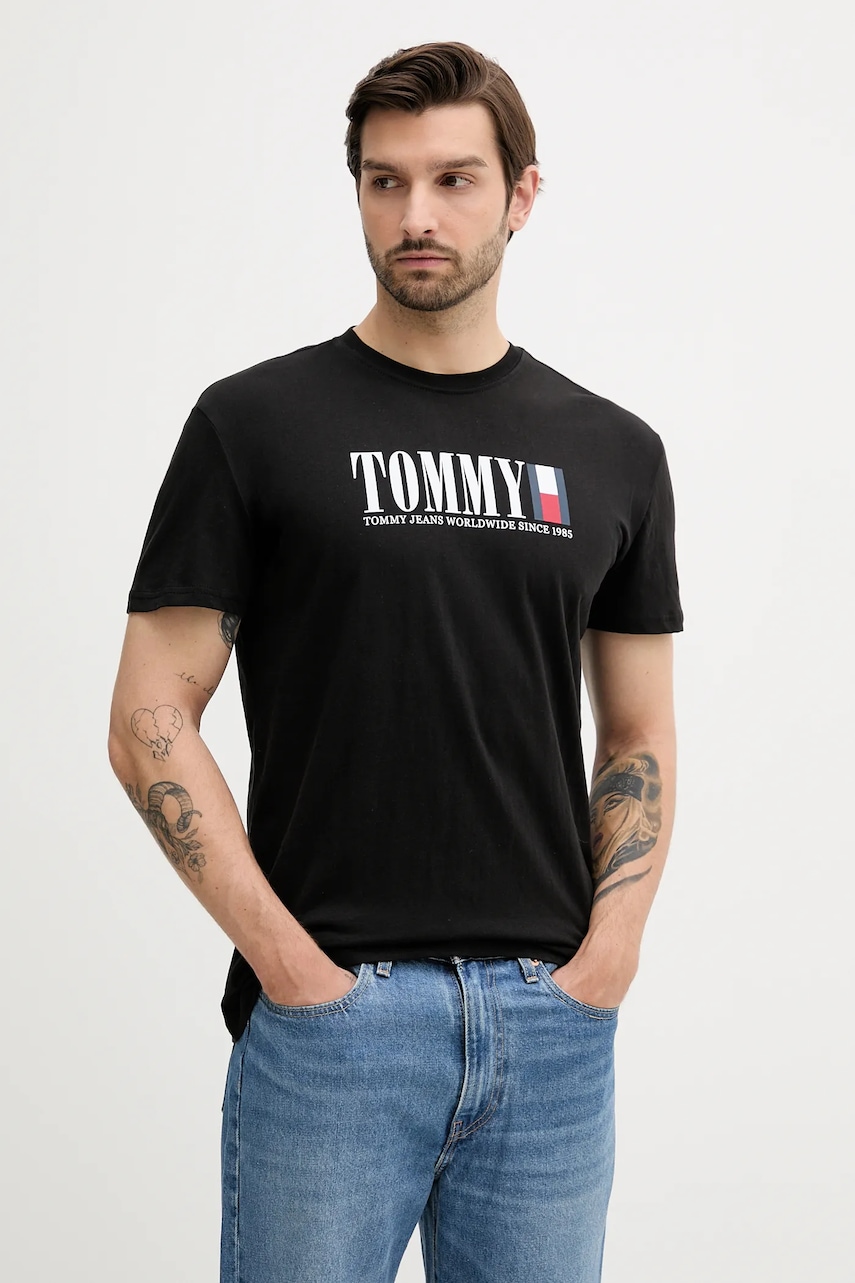Tommy Jeans tricou din bumbac culoarea negru, cu imprimeu, DM0DM21941