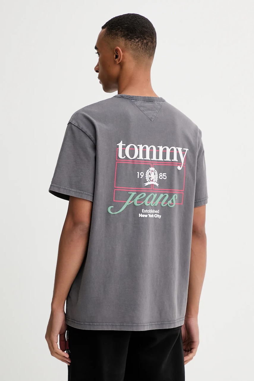 Tommy Jeans tricou din bumbac culoarea negru, cu imprimeu, DM0DM21986 Tommy Jeans tricou din bumbac culoarea negru, cu imprimeu, DM0DM21986