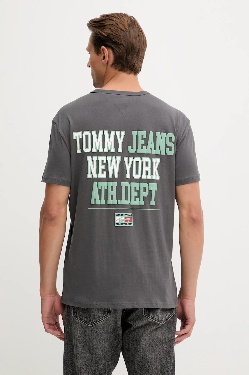 Tommy Jeans tricou din bumbac culoarea gri, cu imprimeu, DM0DM21989