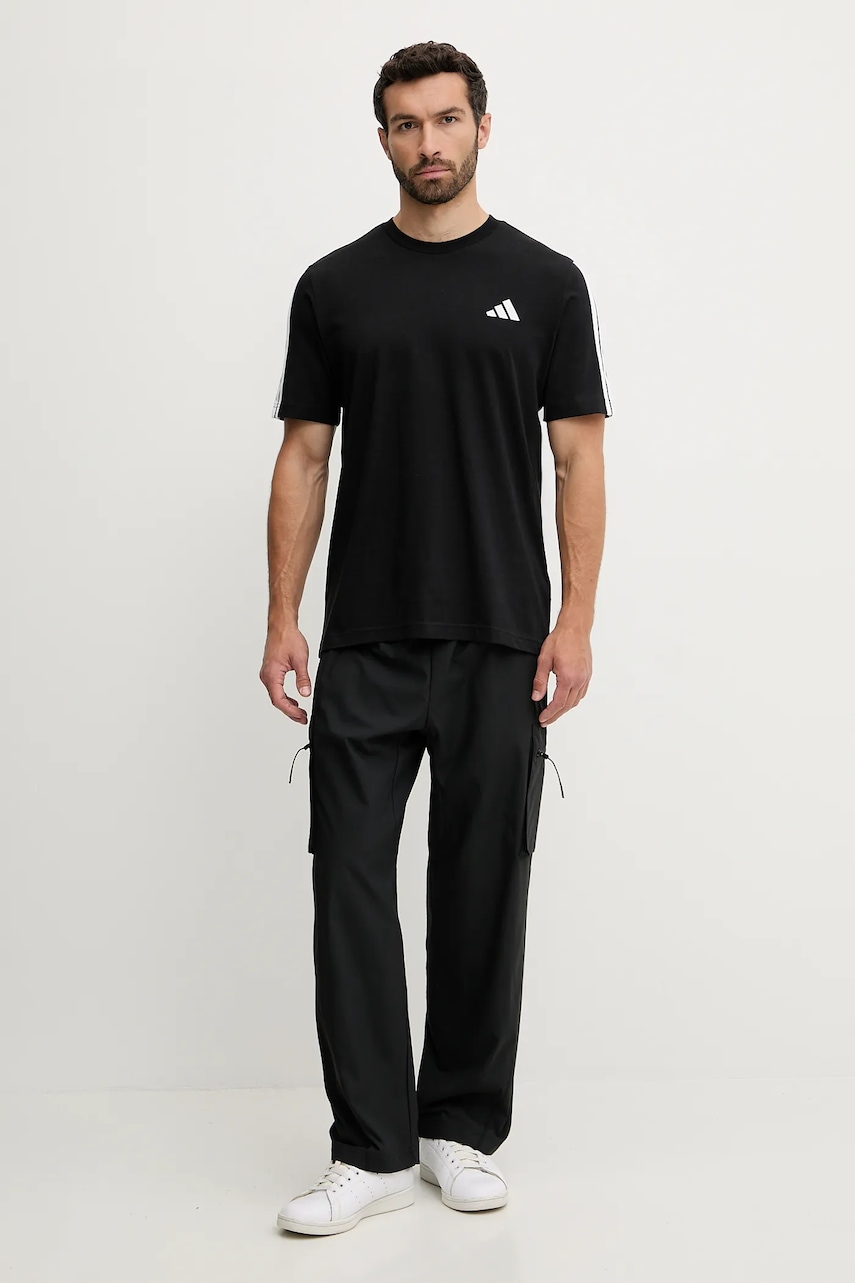Хлопковая футболка adidas 3-Stripes цвет чёрный с аппликацией JV6783 Хлопковая футболка adidas 3-Stripes цвет чёрный с аппликацией JV6783