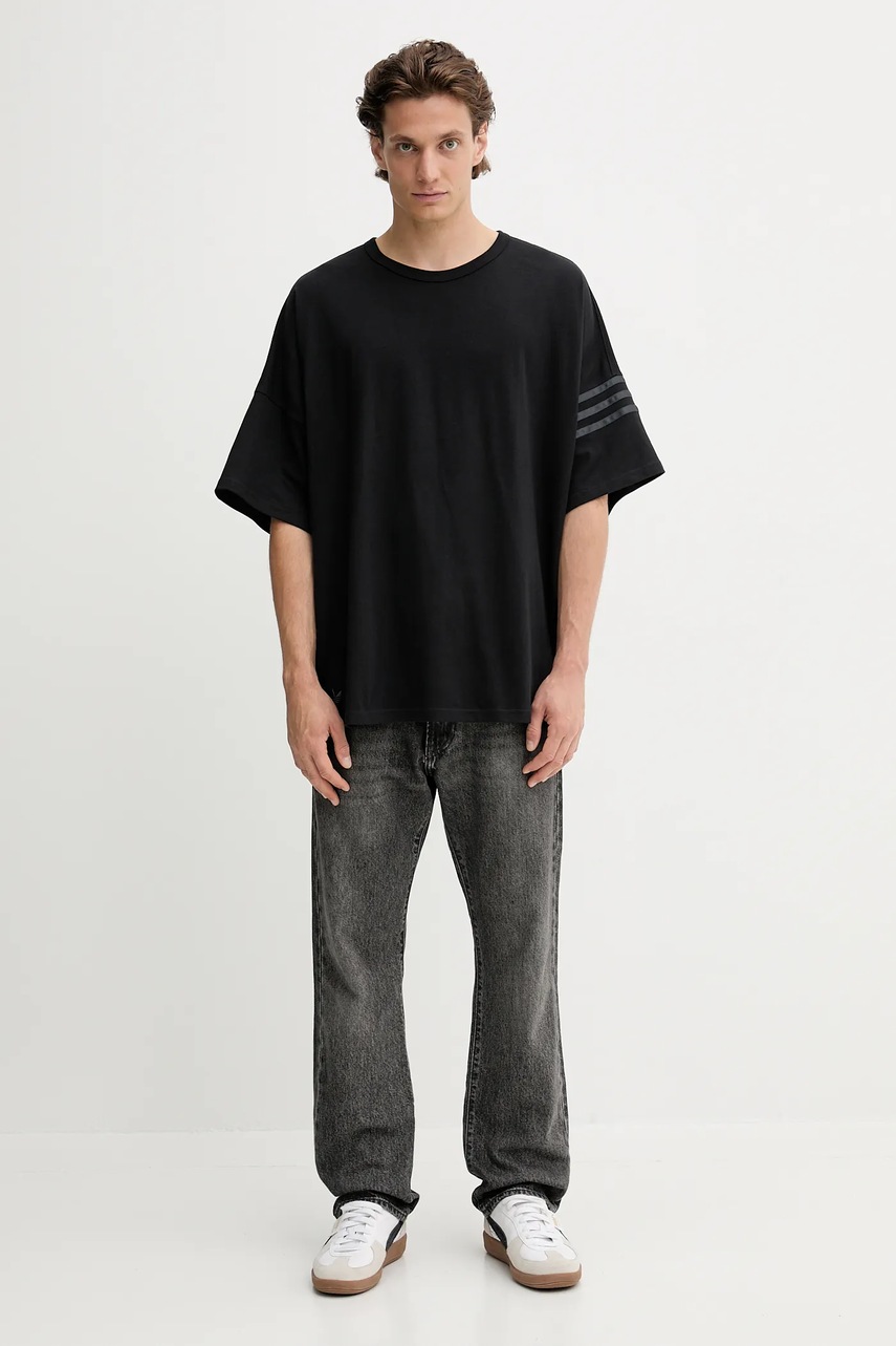 Хлопковая футболка adidas Originals Neu C Tee цвет чёрный однотонная HZ3700