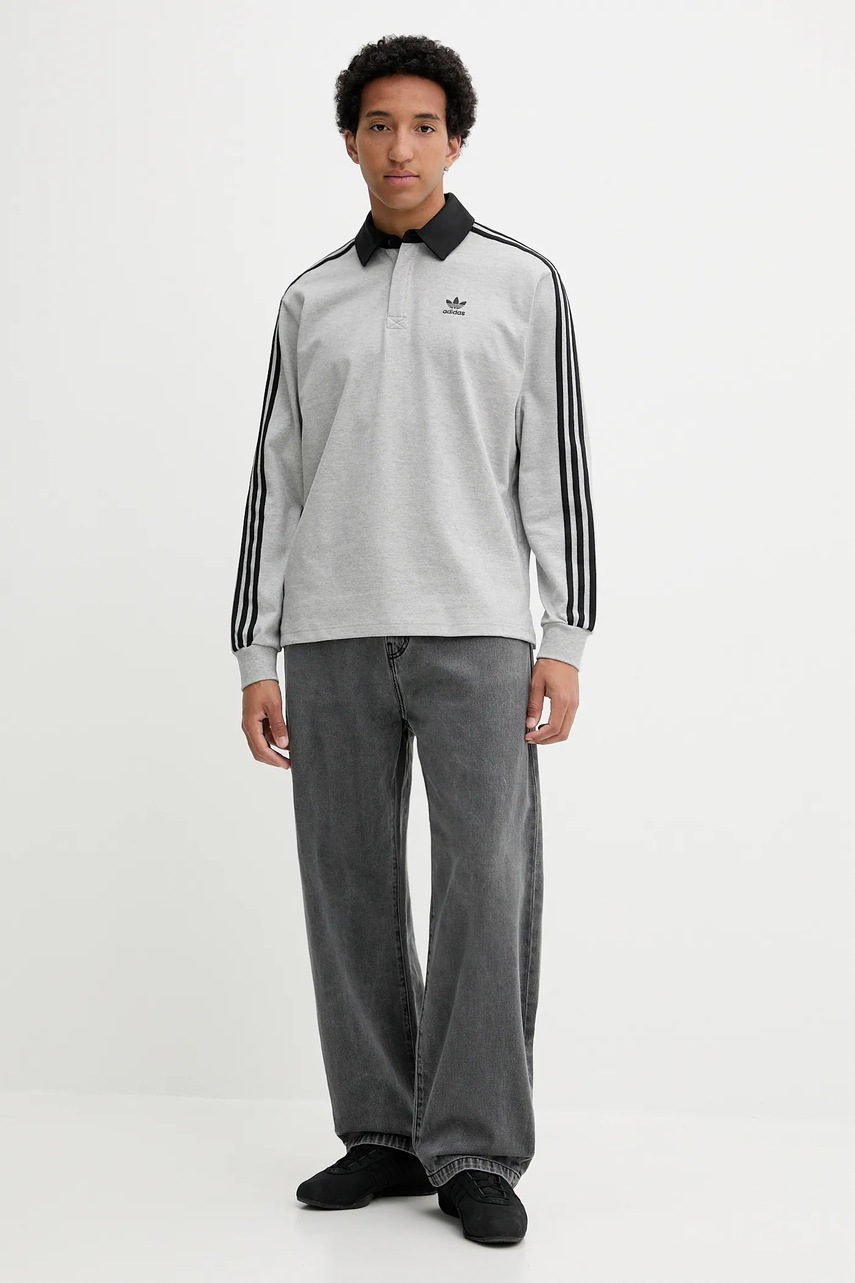 Хлопковый лонгслив adidas Originals Rugby Polo цвет серый с аппликацией JY1399