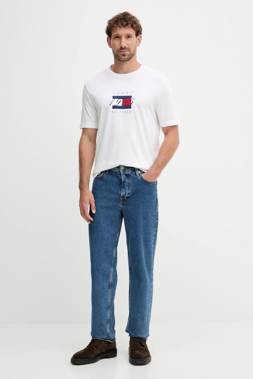 Хлопковая футболка Tommy Hilfiger цвет белый с принтом MW0MW41338 Хлопковая футболка Tommy Hilfiger цвет белый с принтом MW0MW41338