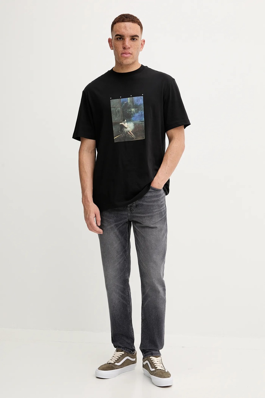 Хлопковая футболка HUGO цвет чёрный с принтом 50545995