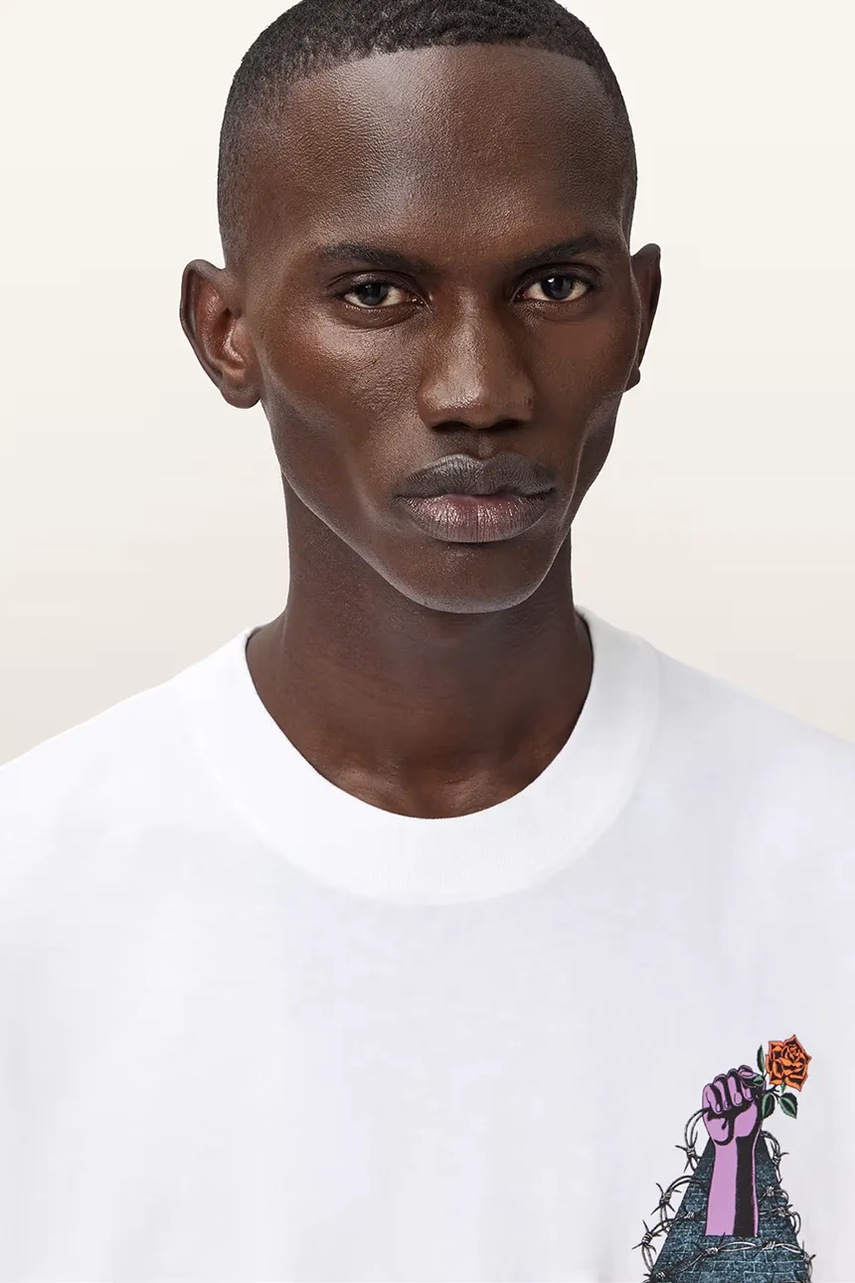 Хлопковая футболка AllSaints DEFIANCE цвет белый с принтом M004PD