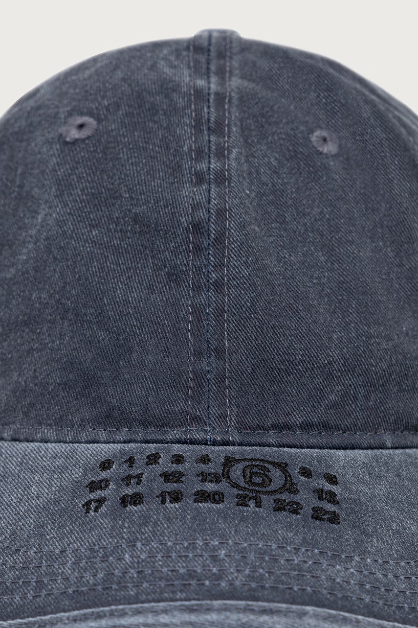MM6 Maison Margiela  шапка с козирка от памук