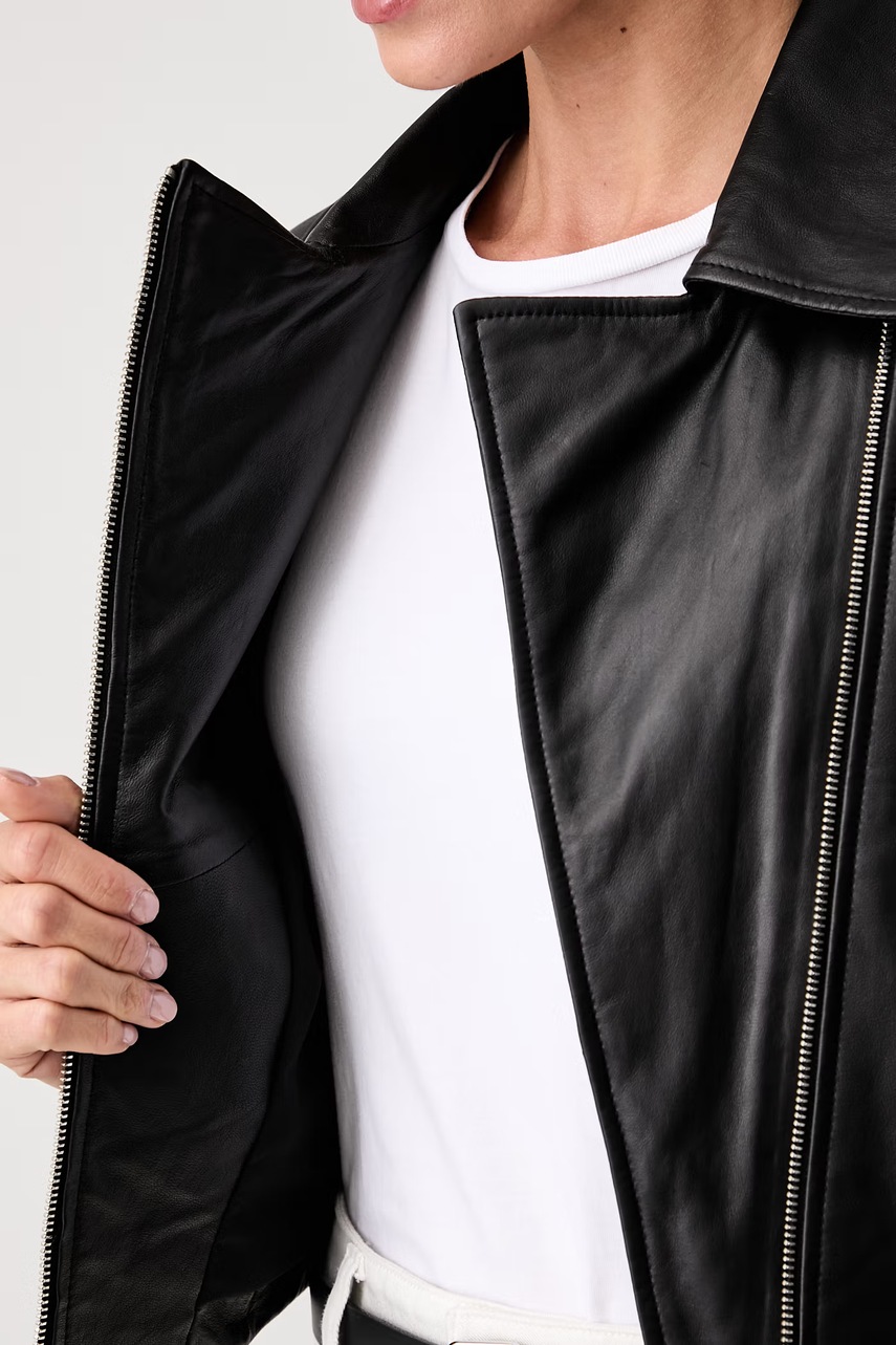 Armani Exchange kožená dámská (obrázek 6)