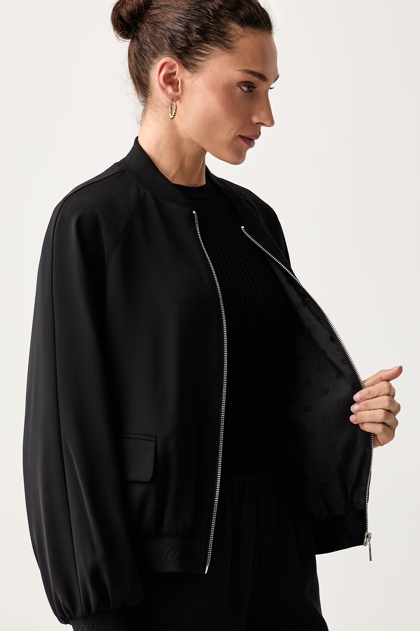 Armani Exchange bomber dámská (obrázek 5)