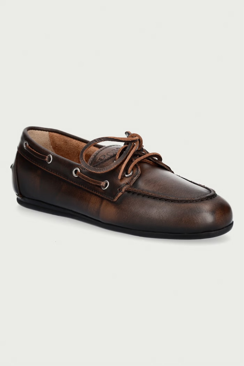 Posa  mocasini pentru femei din piele Boat Loafer