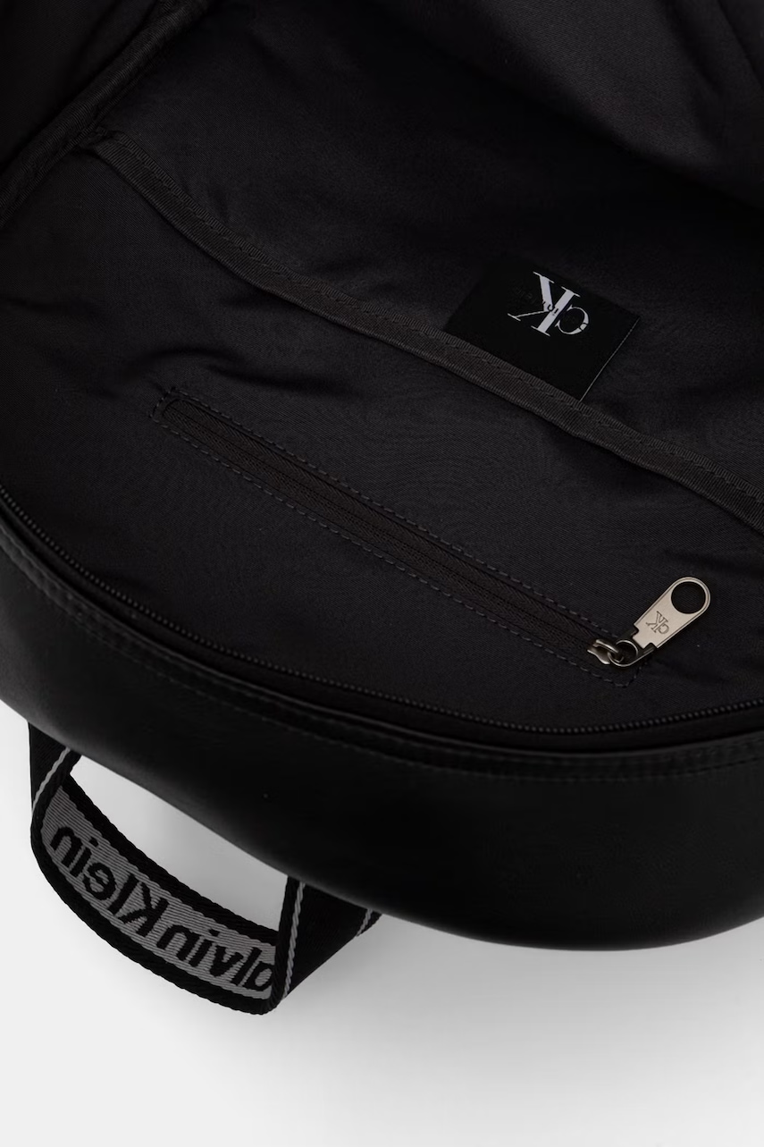 Calvin Klein mestský ruksak pánsky z imitácie kože