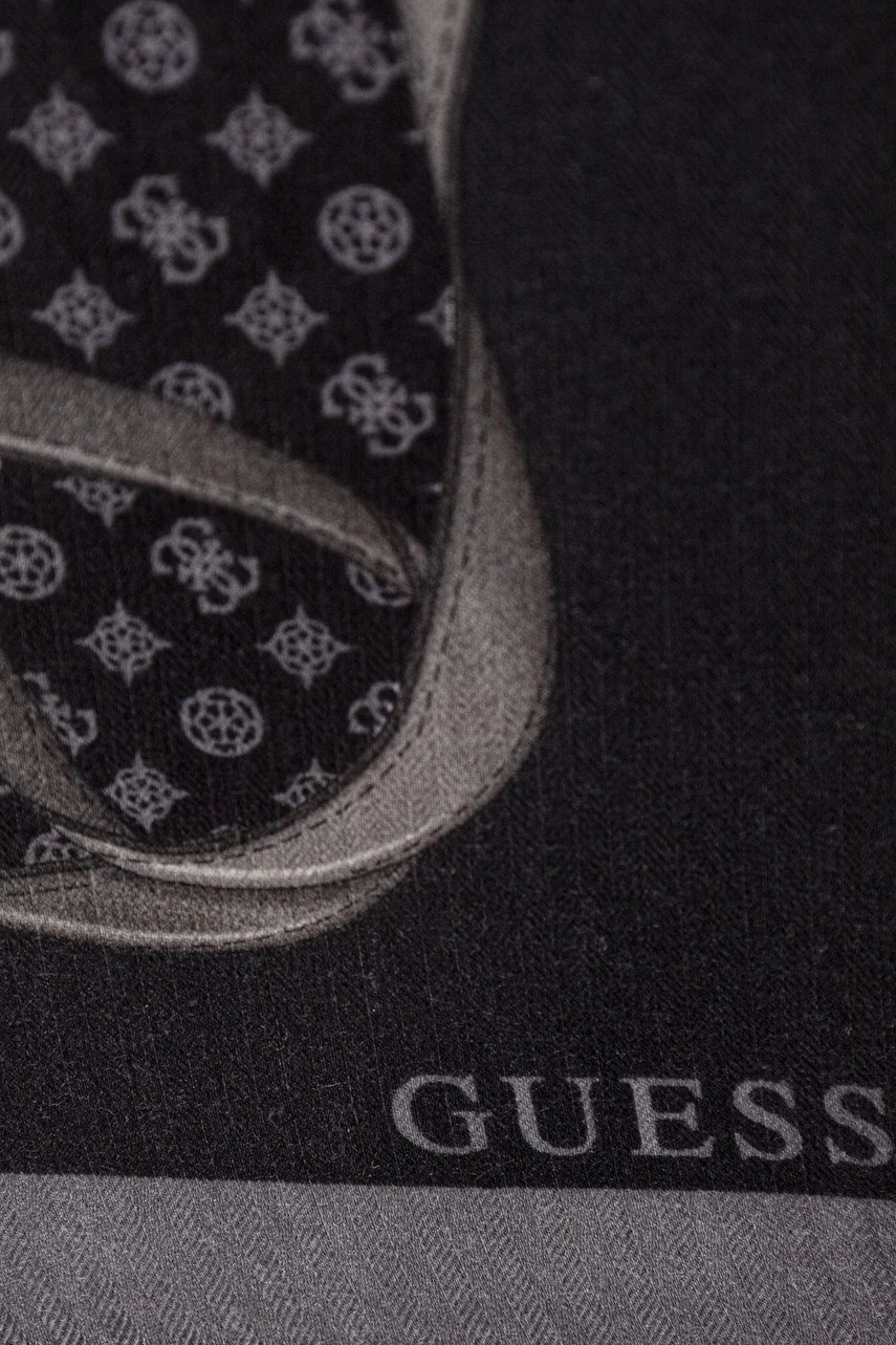 Guess  шал тип кърпа дамски