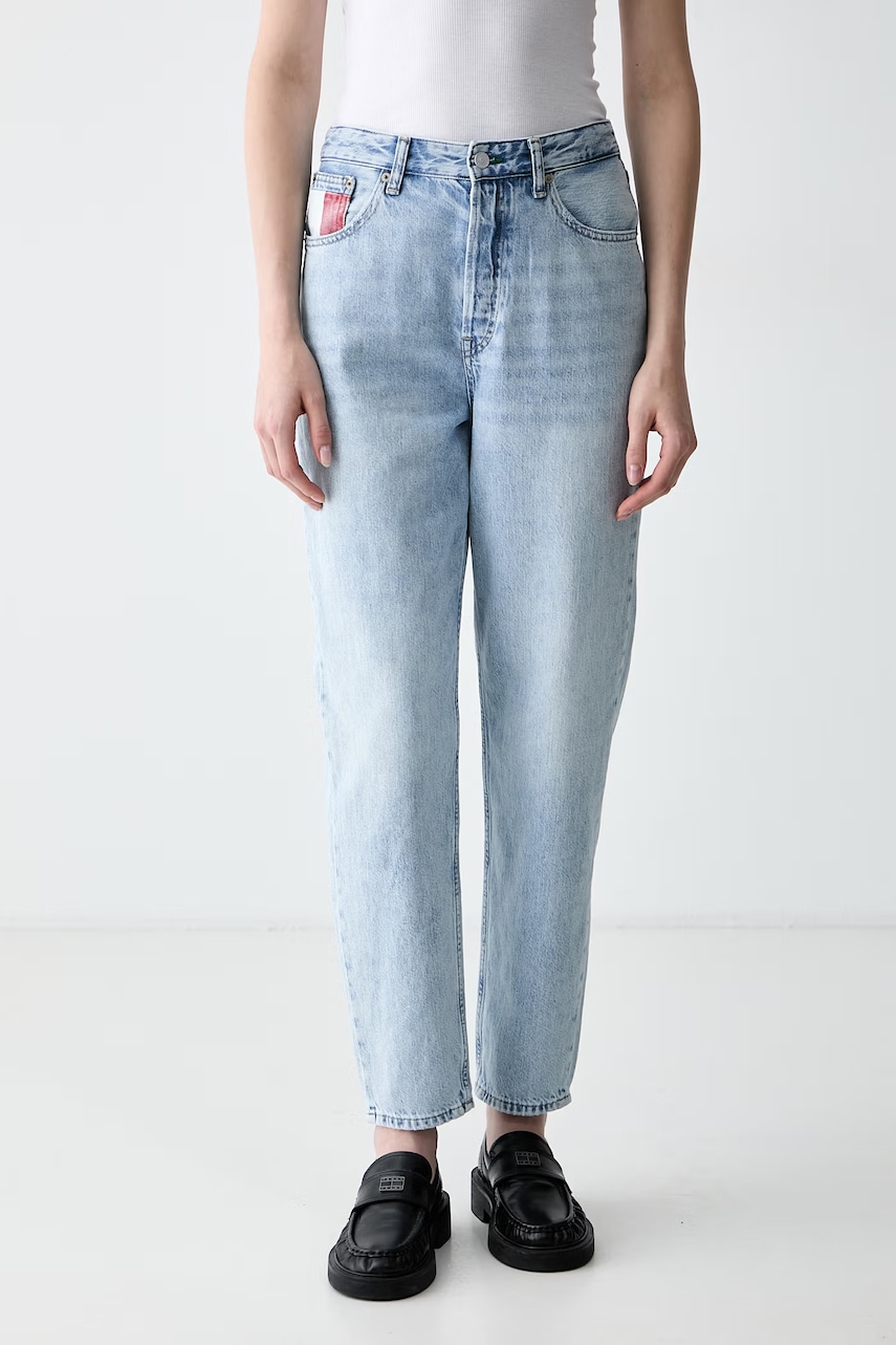Tommy Jeans mom fit γυναικεία
