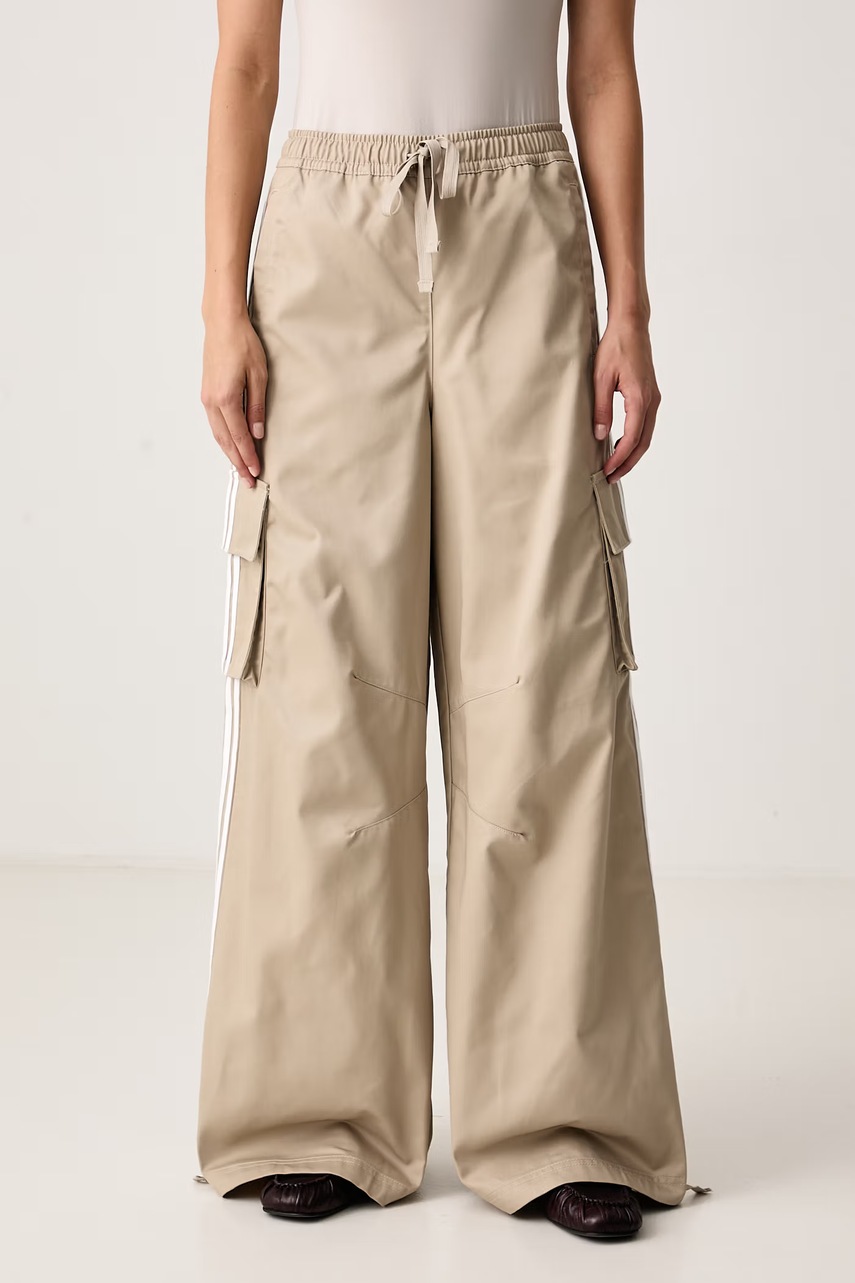 adidas Originals  pantaloni cargo pentru femei Firebird Adilenium