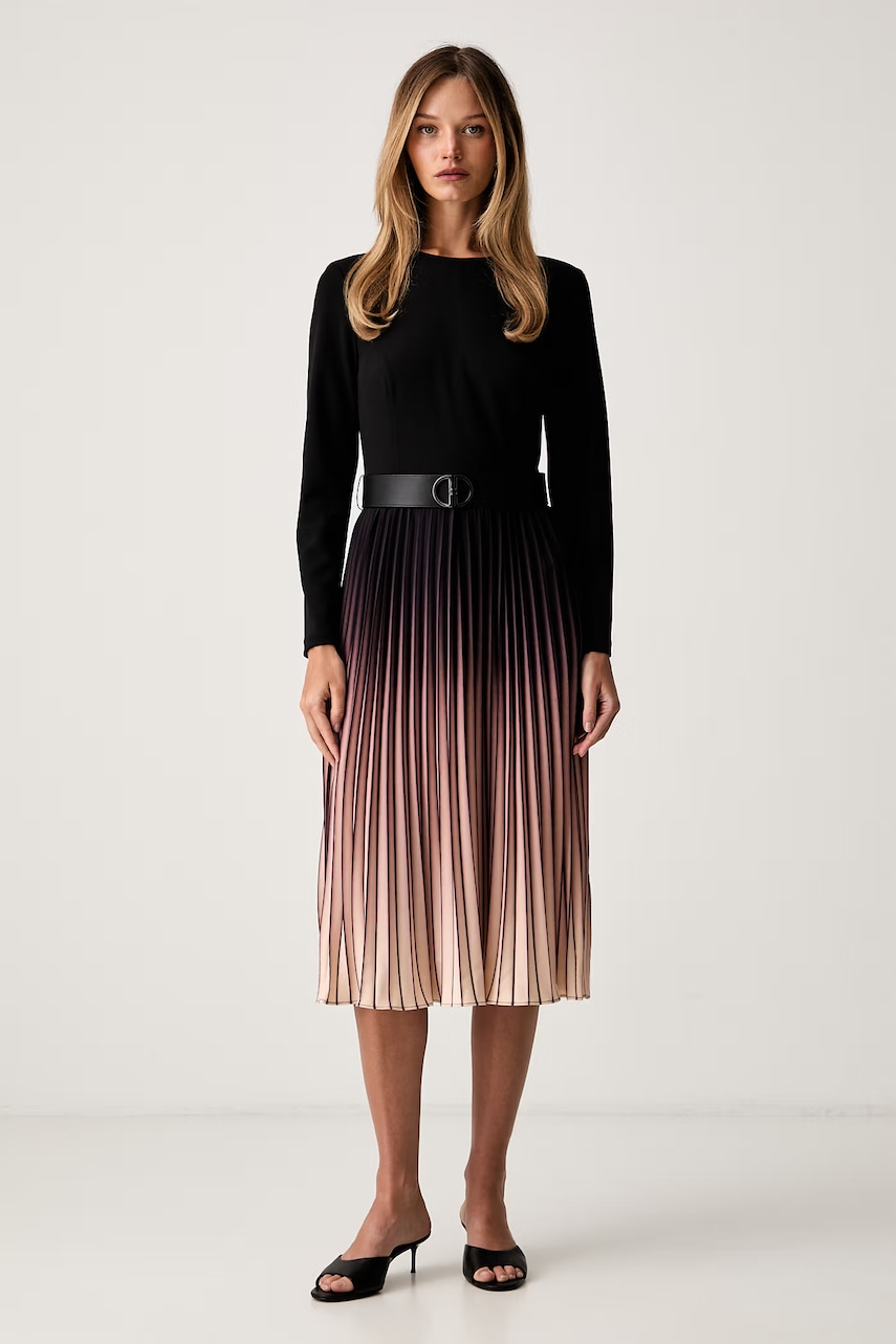 DKNY розкльошена сукня